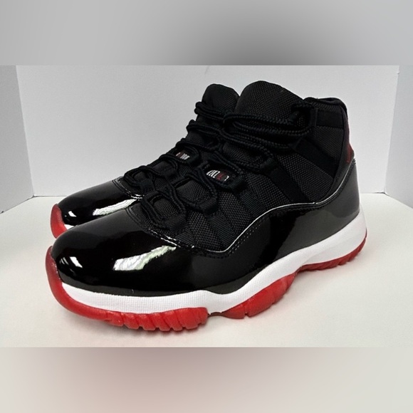 Jordan 11s - Picture 2 of 5